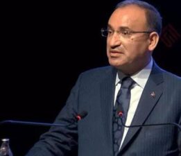 Bakan Bozdağ: Başörtüsü teklifi imzaya açıldı