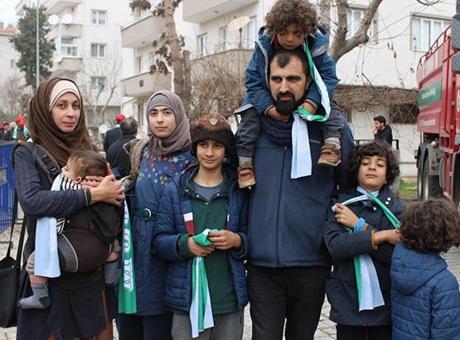 Cumhurbaşkanını görmek için 6 çocuğuyla Fransa’dan geldi