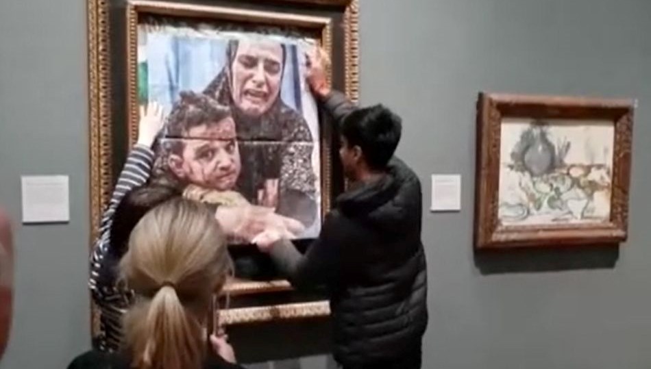 İngiltere’nin İsrail’e silah satışına Picasso tablosuyla protesto