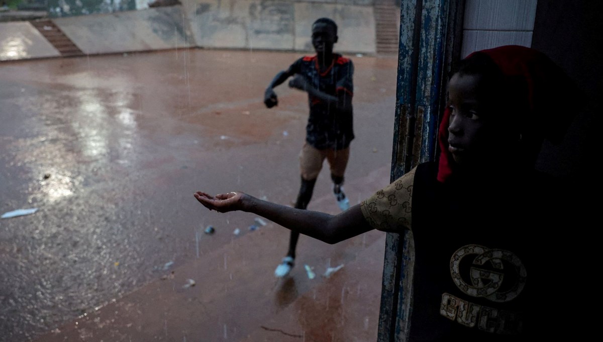 Orta ve Batı Afrika’da seller: 10 milyon çocuk okula gidemiyor