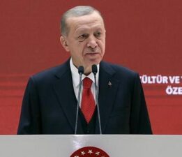 SON DAKİKA: Cumhurbaşkanı Erdoğan’dan ödül töreninde dikkat çeken mesaj! ”Mahalle baskısını reddediyoruz”