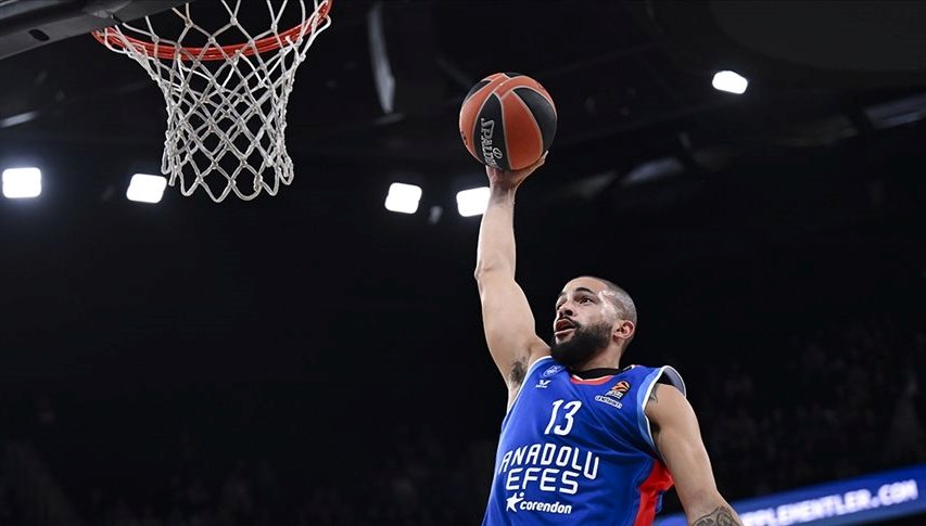 Anadolu Efes, Euroleague’de 3’te 3 peşinde