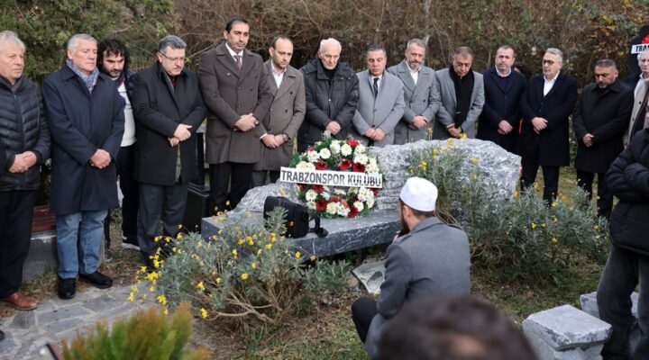 Özkan Sümer, kabri başında anıldı